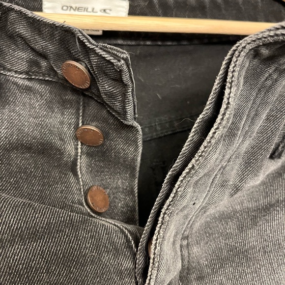 Shorts - Picture 2 of 5